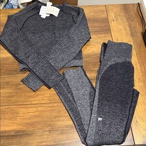 Fabletics Women's long sleeve and leggings Set